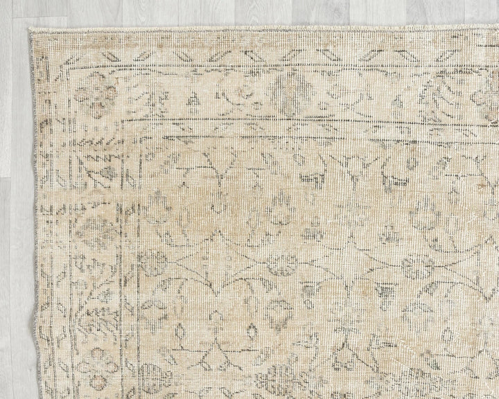 Beige Turkish Oushak Rug 6' 4" x 9' 6" Hand-Knotted | No. VR44505
