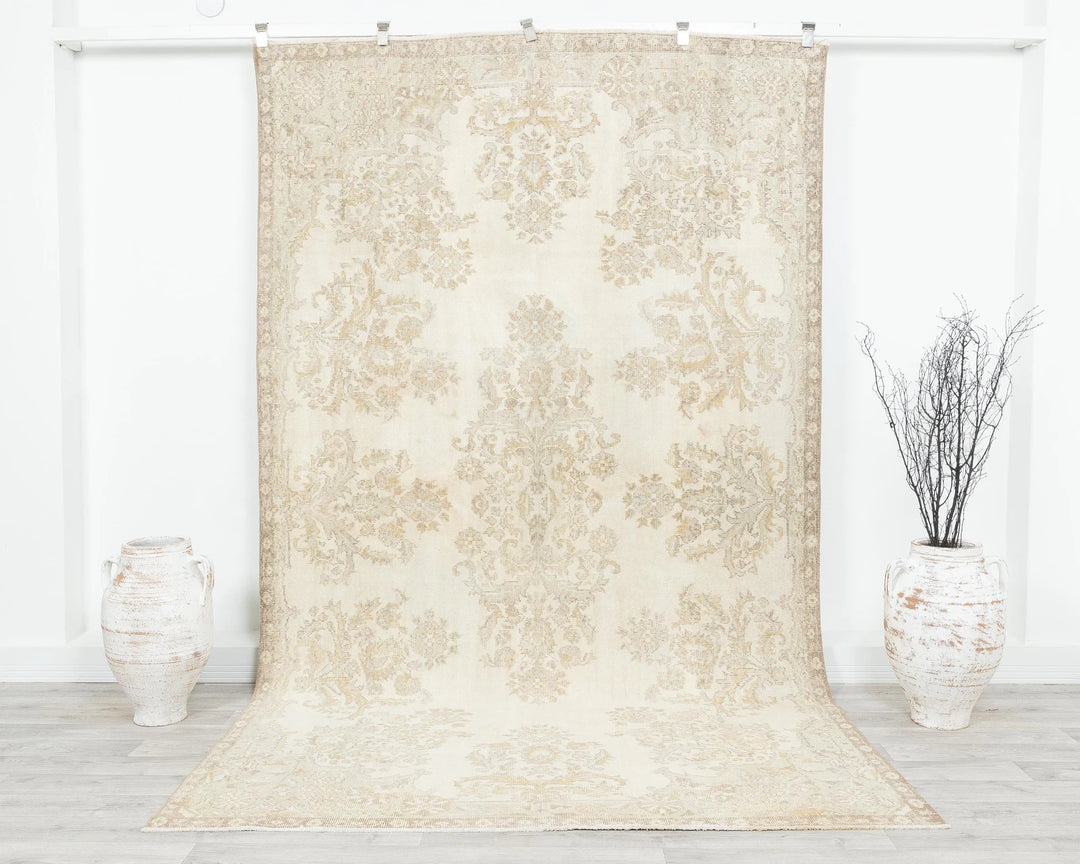 Beige Turkish Oushak Rug 5'10" x 9'10" Hand-Knotted | No. VR44617