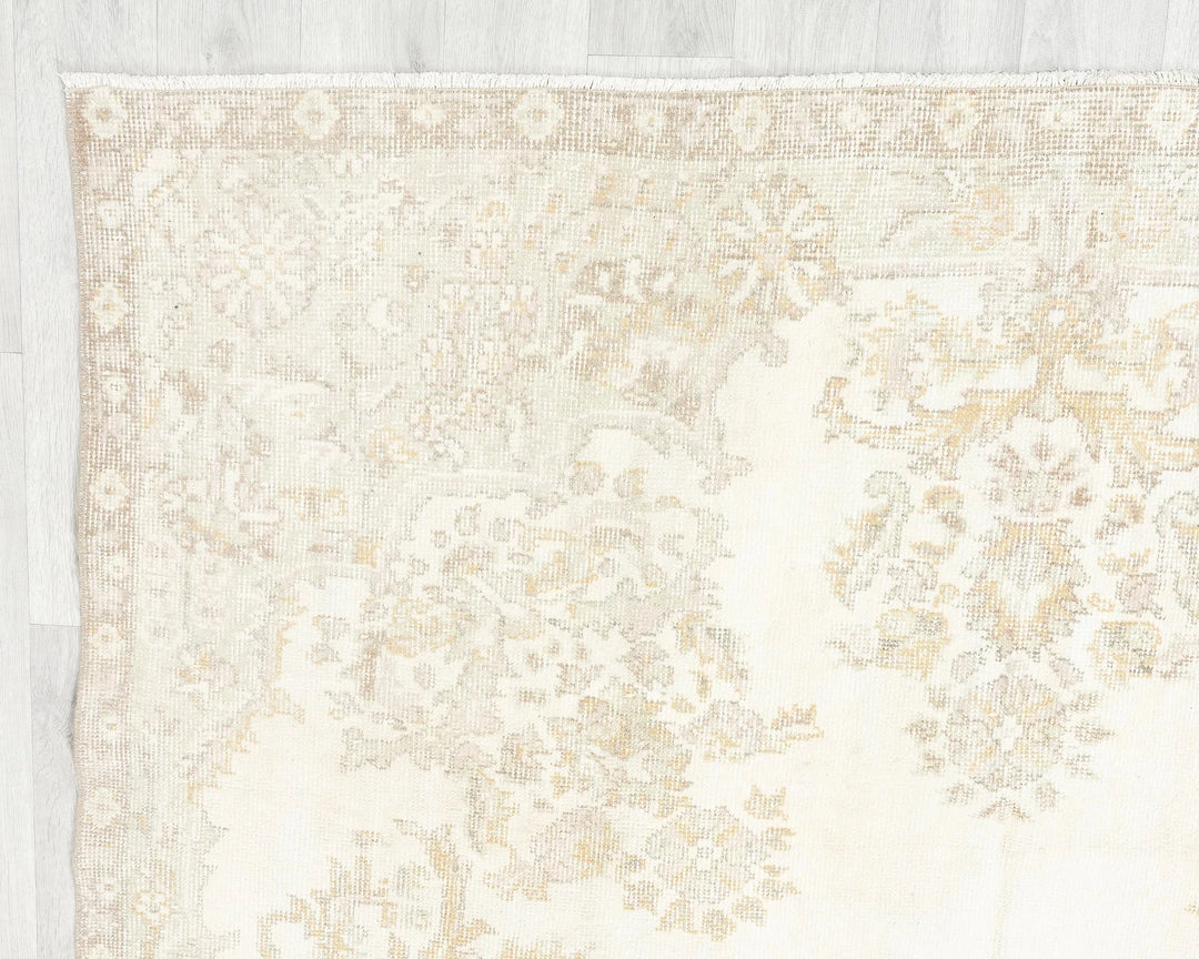 Beige Turkish Oushak Rug 5'10" x 9'10" Hand-Knotted | No. VR44617