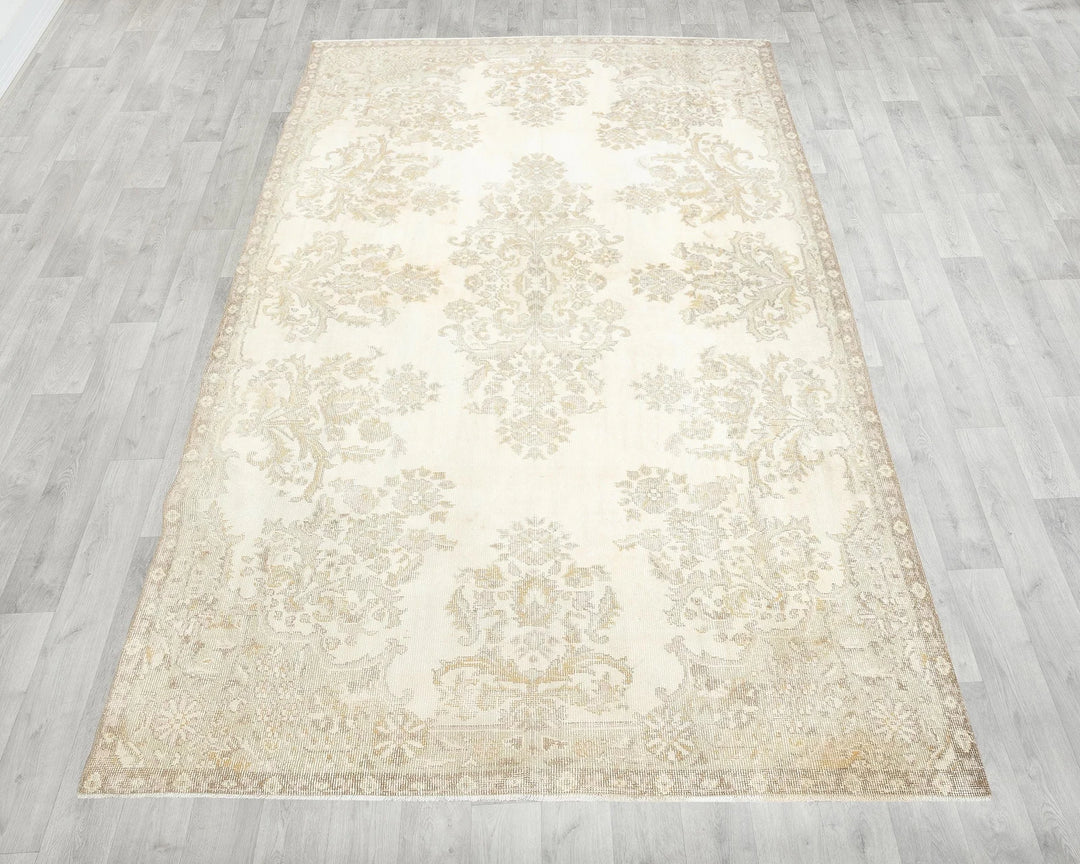 Beige Turkish Oushak Rug 5'10" x 9'10" Hand-Knotted | No. VR44617