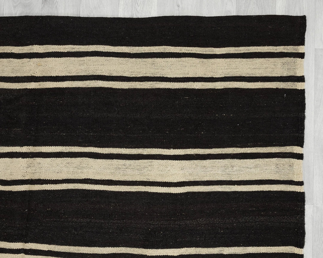 Multicolor Turkish Kilim Rug 5' 7" x 10' 1" Flat-Weave | No. VR44710