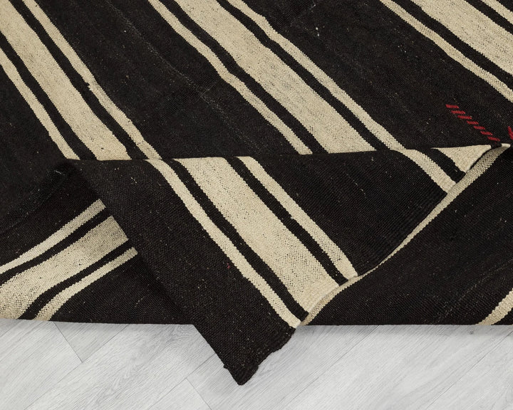 Multicolor Turkish Kilim Rug 5' 7" x 10' 1" Flat-Weave | No. VR44710