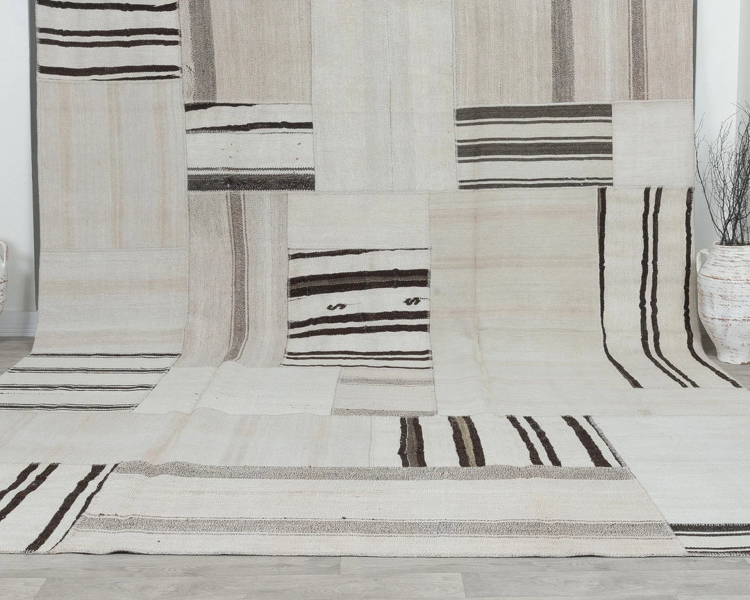 Black Turkish Kilim Rug 9' 10" x 13' 1" Flat-Weave view