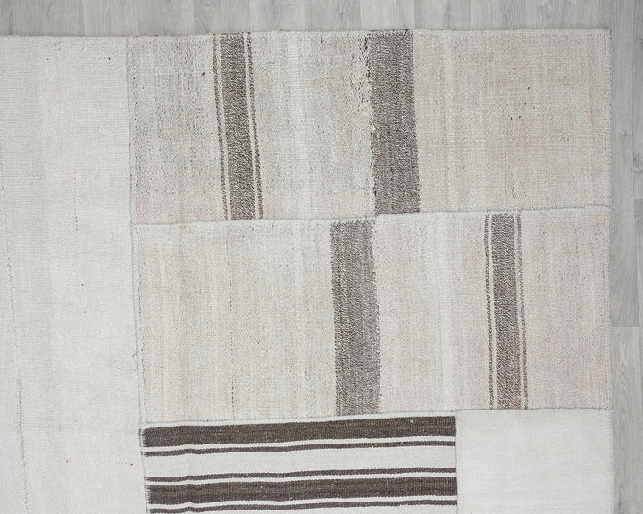 Black Turkish Kilim Rug 9' 10" x 13' 1" Flat-Weave close-up
