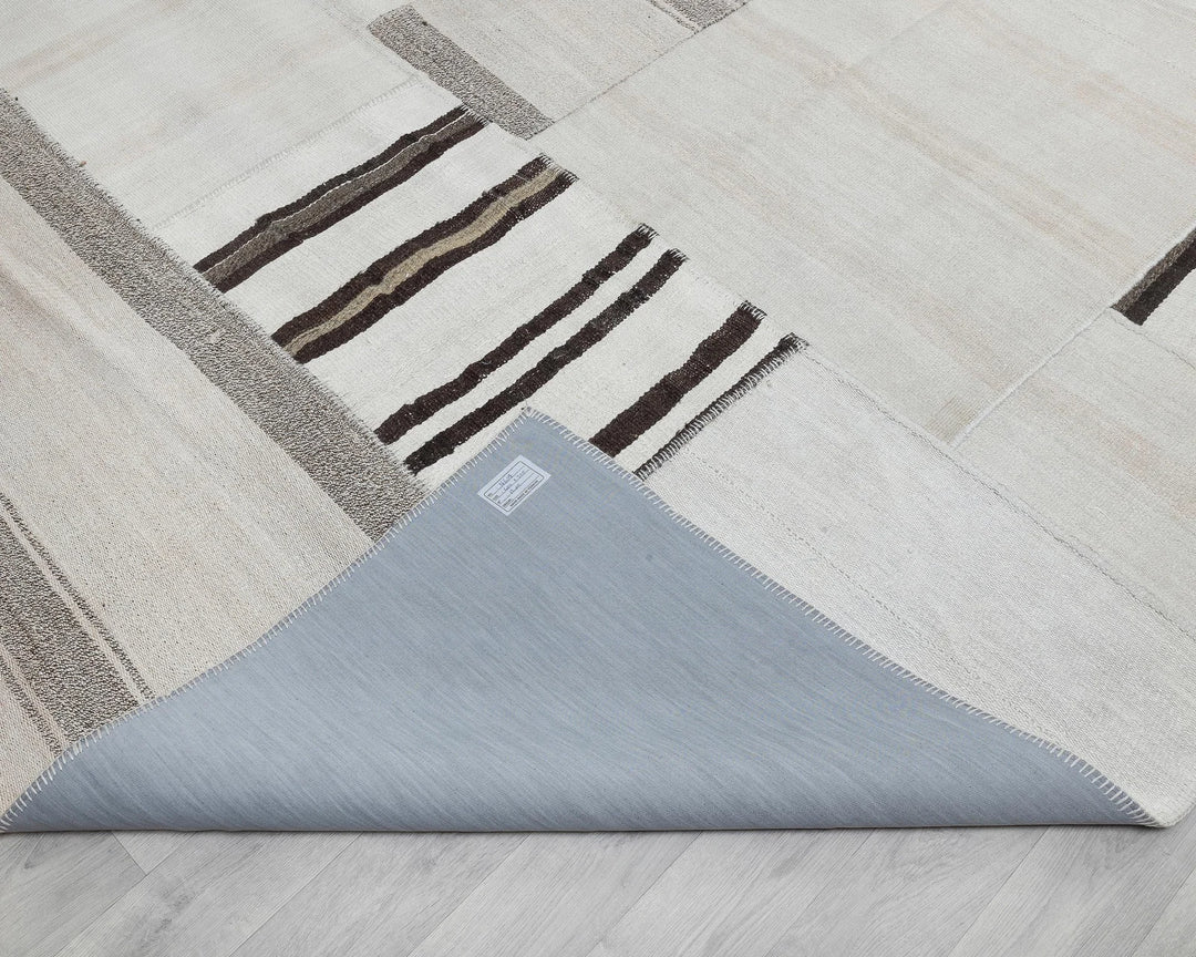 Black Turkish Kilim Rug 9' 10" x 13' 1" Flat-Weave border
