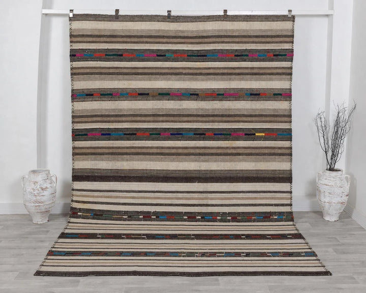 Kilim Rug 7' 11" x 10' 6" | No. VR45127