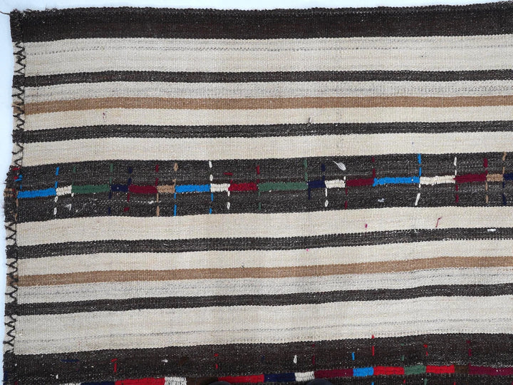 Kilim Rug 7' 11" x 10' 6" | No. VR45127