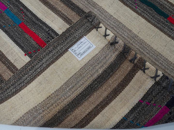 Kilim Rug 7' 11" x 10' 6" | No. VR45127