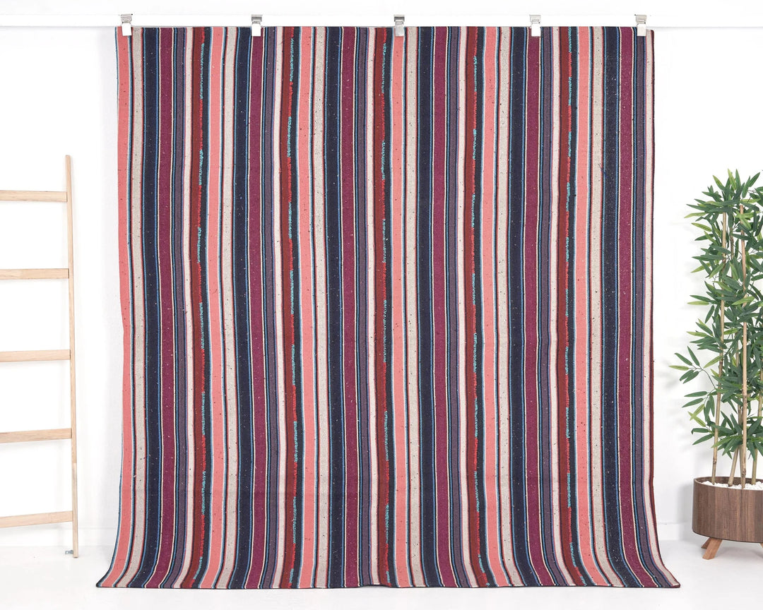 Kilim Rug 6' 6" x 7' 4" | No. VR45141
