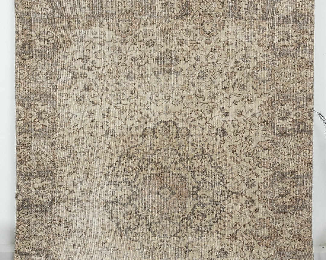 Multicolor Turkish Oushak Rug 6' 4" x 9' 7" Hand-Knotted detail