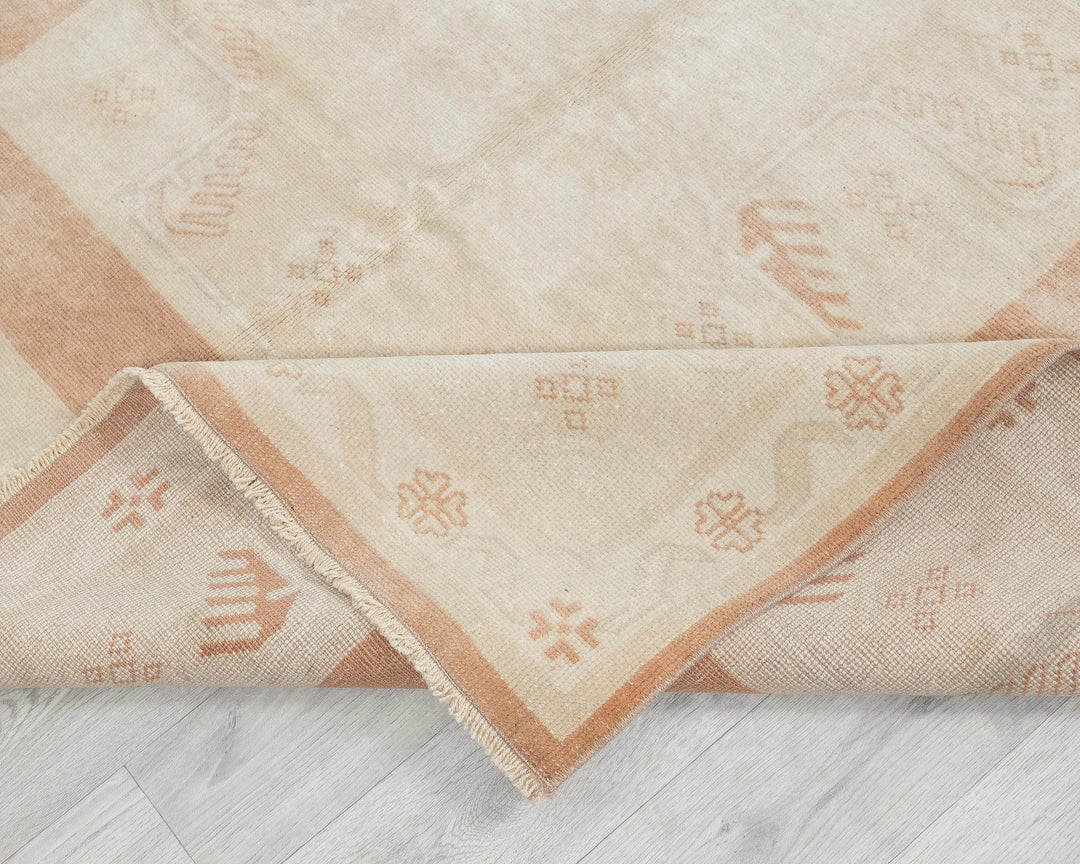 Beige Turkish Oushak Rug 5' 4" x 7' 8" Hand-Knotted | No. VR45208