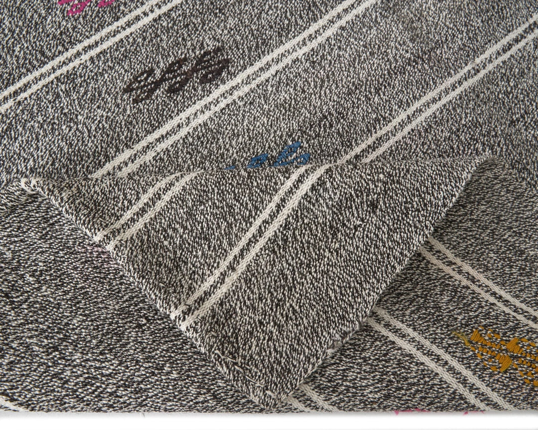 Gray Turkish Kilim Rug 6'5" x 9'2" Flat-Weave | No. VR45331