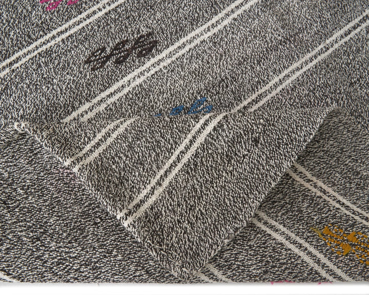 Gray Turkish Kilim Rug 6'5" x 9'2" Flat-Weave | No. VR45331