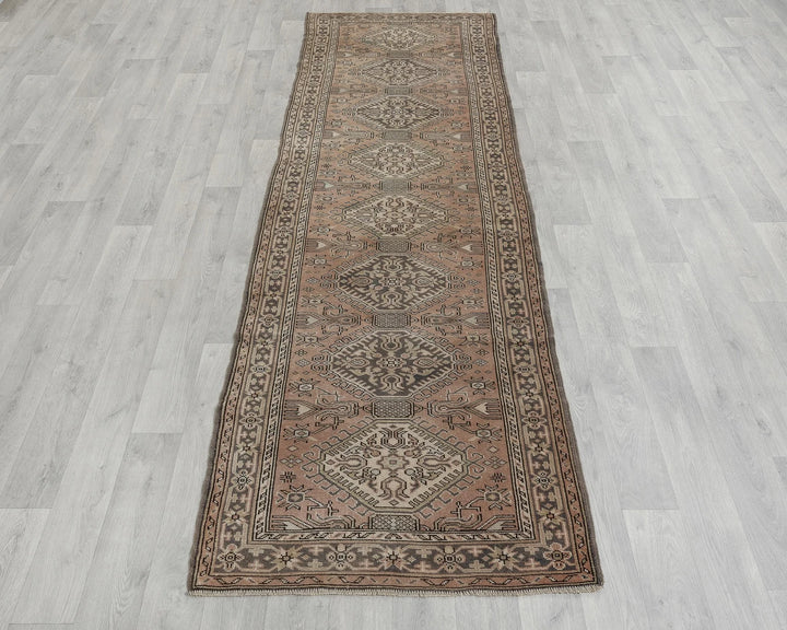 Runner Rug 2' 9" x 8' 11" | No. VR45518