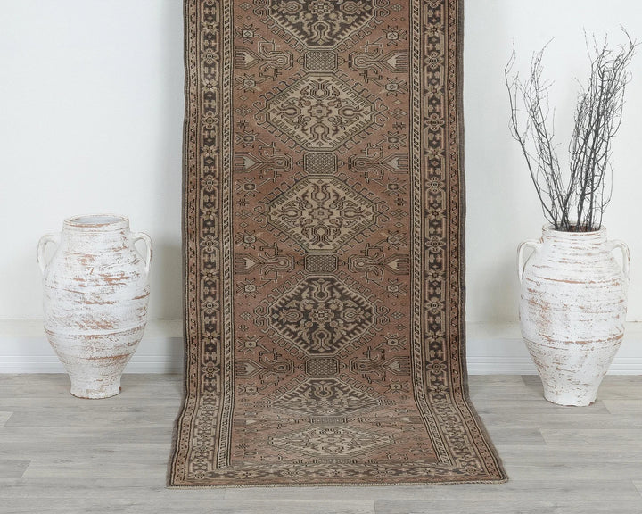 Runner Rug 2' 9" x 8' 11" | No. VR45518
