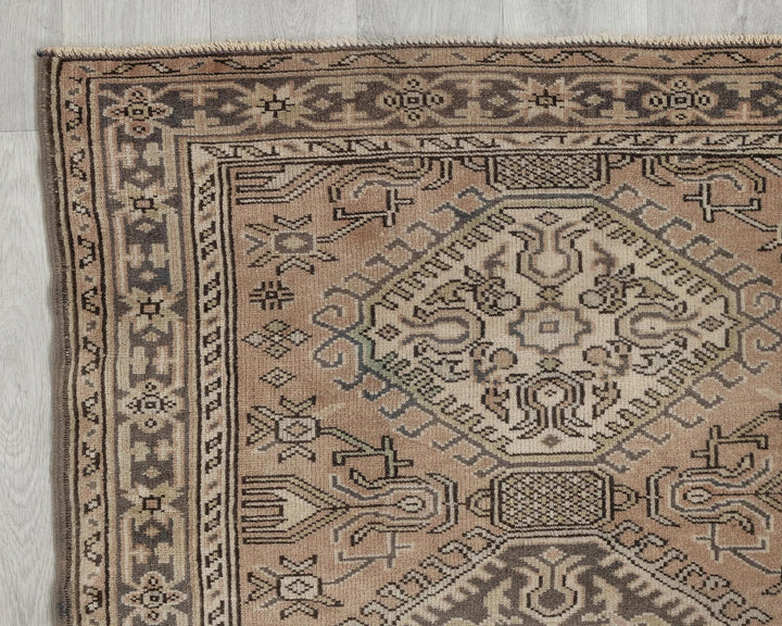 Runner Rug 2' 9" x 8' 11" | No. VR45518