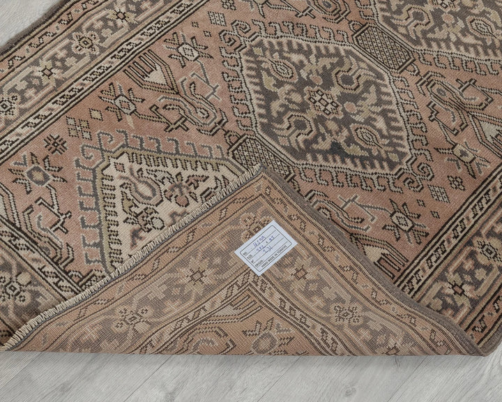 Runner Rug 2' 9" x 8' 11" | No. VR45518