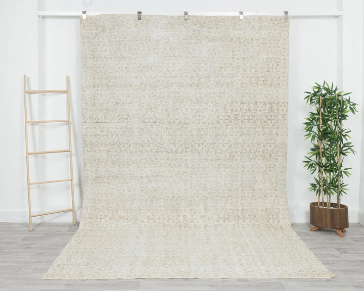Beige Turkish Oushak Rug 6' 11" x 10' 2" Hand-Knotted | No. VR45539