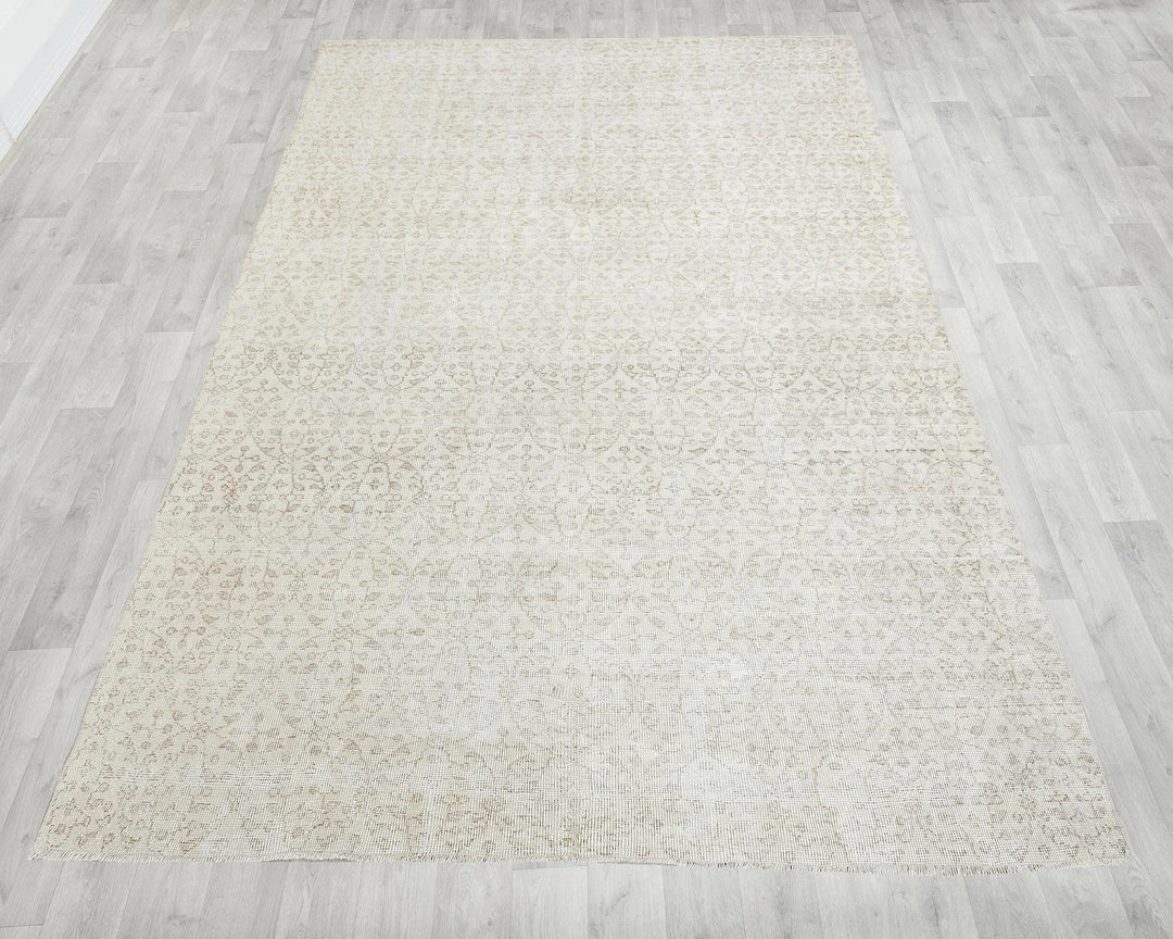 Beige Turkish Oushak Rug 6' 11" x 10' 2" Hand-Knotted | No. VR45539
