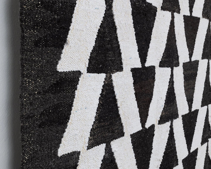 Black Kilim Rug 8' 2" x 10' 6" | No. VR45965
