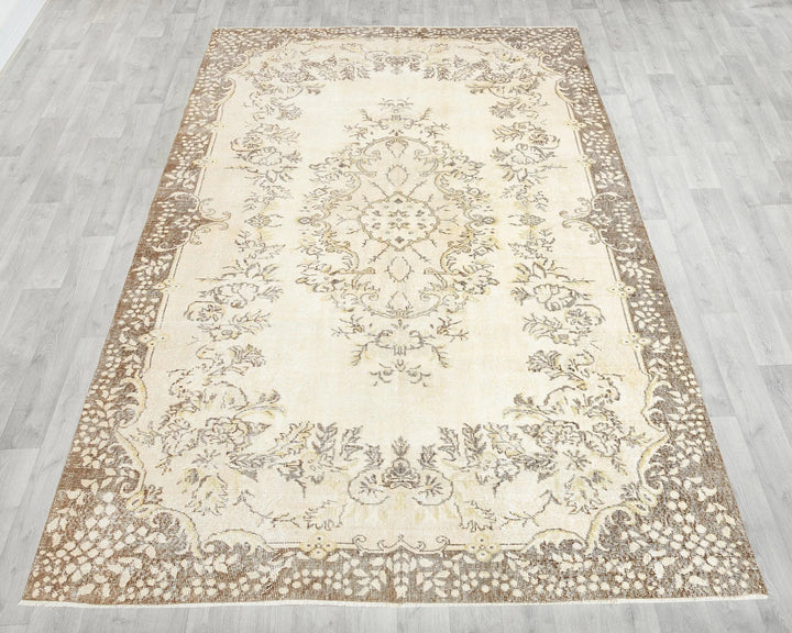 Beige Turkish Oushak Rug 9' 11" x 6' 8" Hand-Knotted | No. VR45967