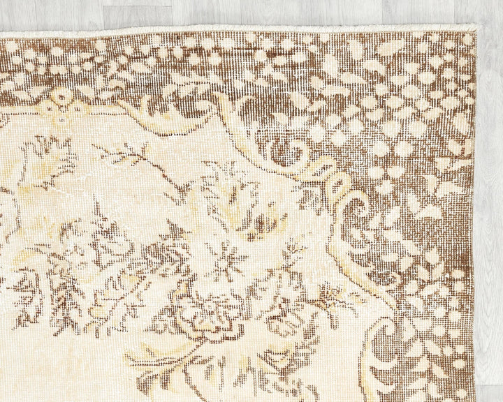 Beige Turkish Oushak Rug 9' 11" x 6' 8" Hand-Knotted | No. VR45967