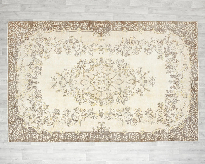 Beige Turkish Oushak Rug 9' 11" x 6' 8" Hand-Knotted | No. VR45967