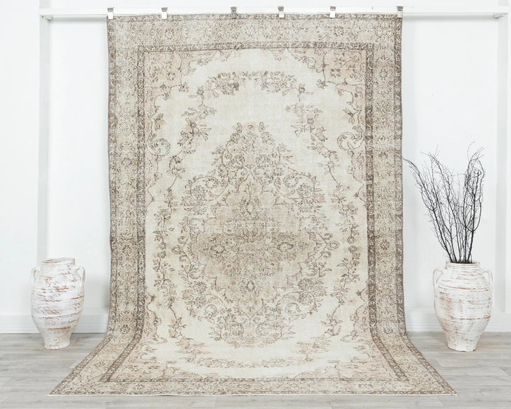 Beige Turkish Oushak Rug 6' 4" x 9' 8" Hand-Knotted | No. VR46036