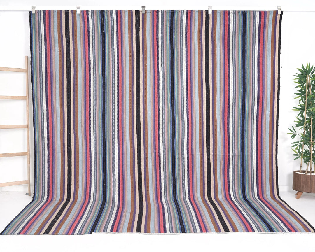 Kilim Rug 8' 6" x 9' 4" | No. VR46221