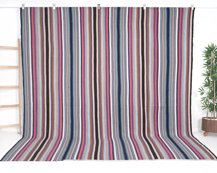 Kilim Rug 8' 6" x 9' 4" | No. VR46221