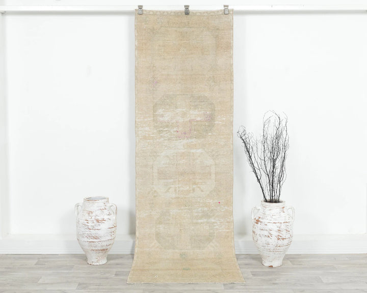 Beige Turkish Oushak Rug 2'7" x 8'6" Hand-Knotted | No. VR46513