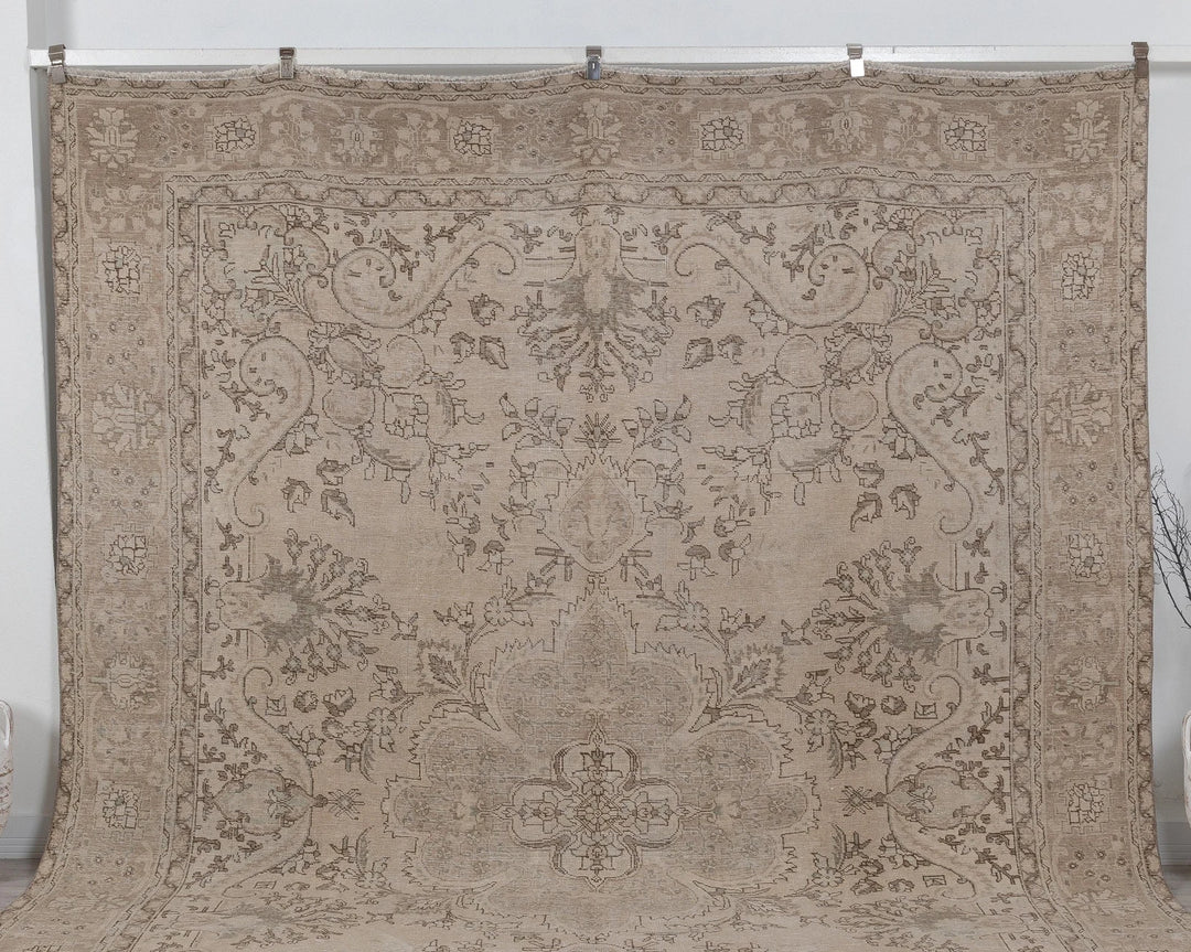 Beige Turkish Oushak Rug 9'6" x 12'6" Hand-Knotted | No. VR46551