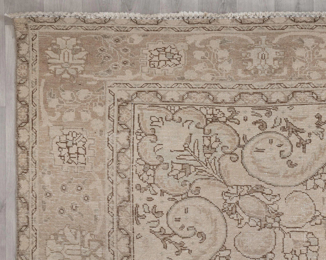 Beige Turkish Oushak Rug 9'6" x 12'6" Hand-Knotted | No. VR46551