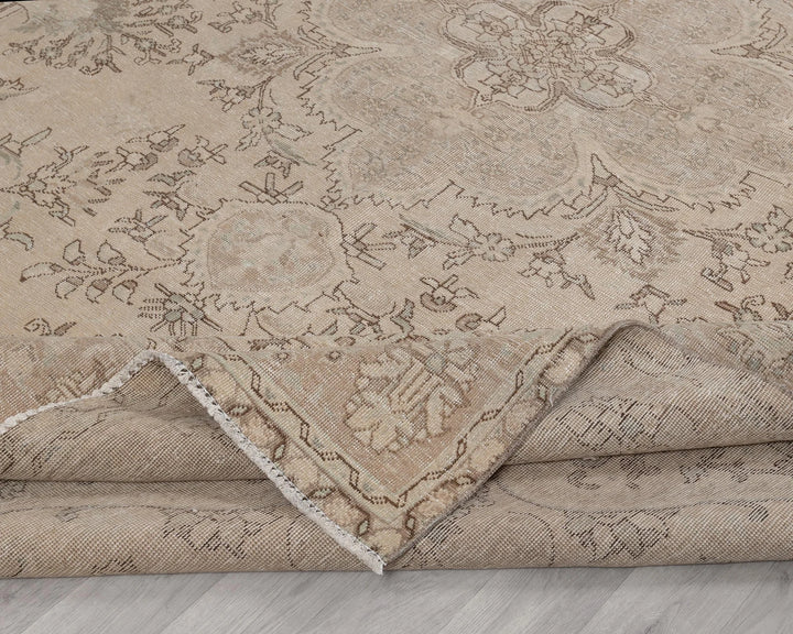Beige Turkish Oushak Rug 9'6" x 12'6" Hand-Knotted | No. VR46551