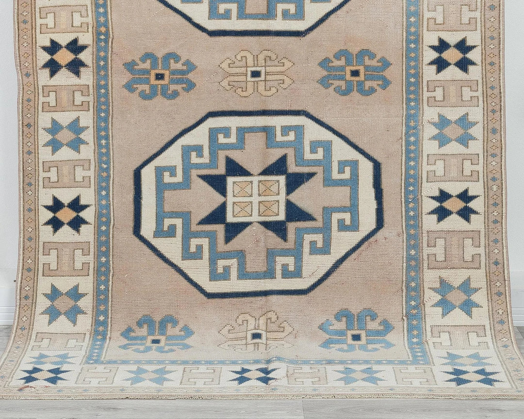 Multicolor Turkish Oushak Rug 4'11" x 8'2" Hand-Knotted detail