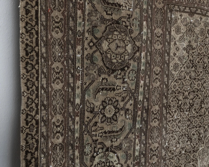 Brown Oushak Rug 8' 6" x 11' 2" | No. VR46881