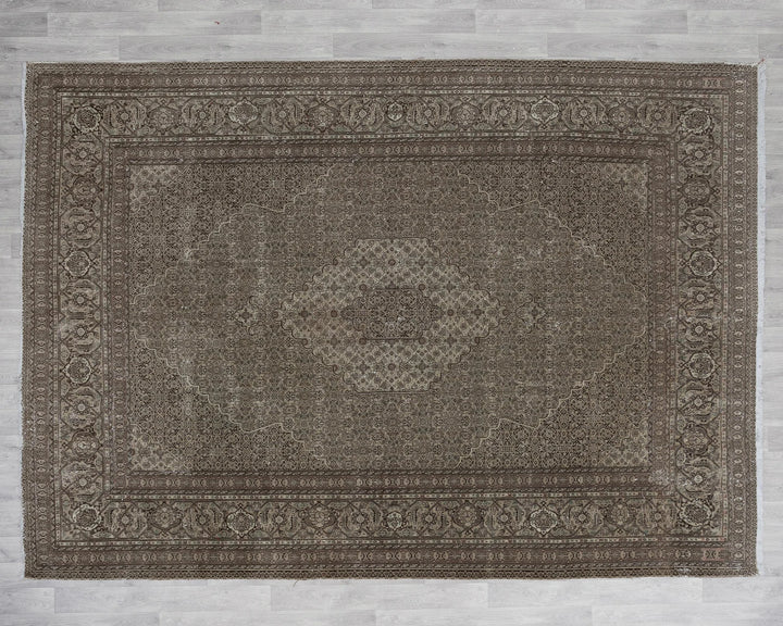 Brown Oushak Rug 8' 6" x 11' 2" | No. VR46881
