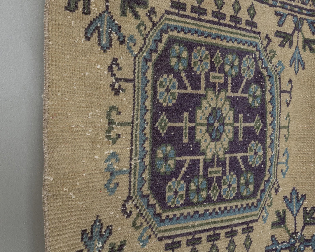 Multicolor Turkish Oushak Rug 2'6" x 10'2" Hand-Knotted close-up