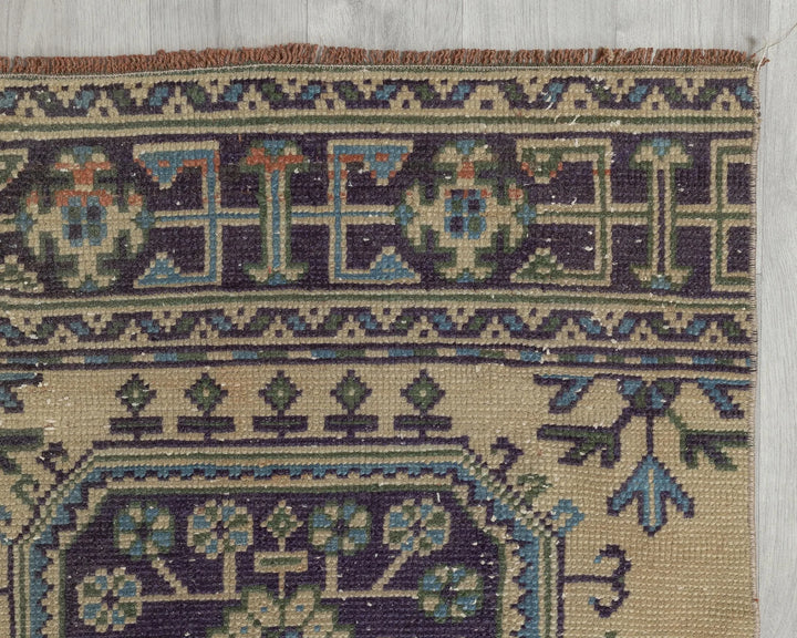 Multicolor Turkish Oushak Rug 2'6" x 10'2" Hand-Knotted pattern
