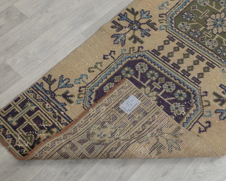 Multicolor Turkish Oushak Rug 2'6" x 10'2" Hand-Knotted texture