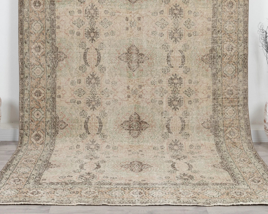 Beige Turkish Oushak Rug 6' 11" x 10' 2" Hand-Knotted | No. VR46919