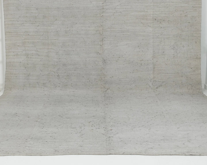 Gray Kilim Rug 9' 4" x 12' 4" | No. VR47098