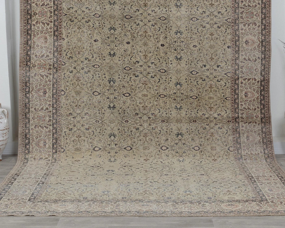 Multicolor Turkish Oushak Rug 7' 7" x 10' 7" Hand-Knotted detail
