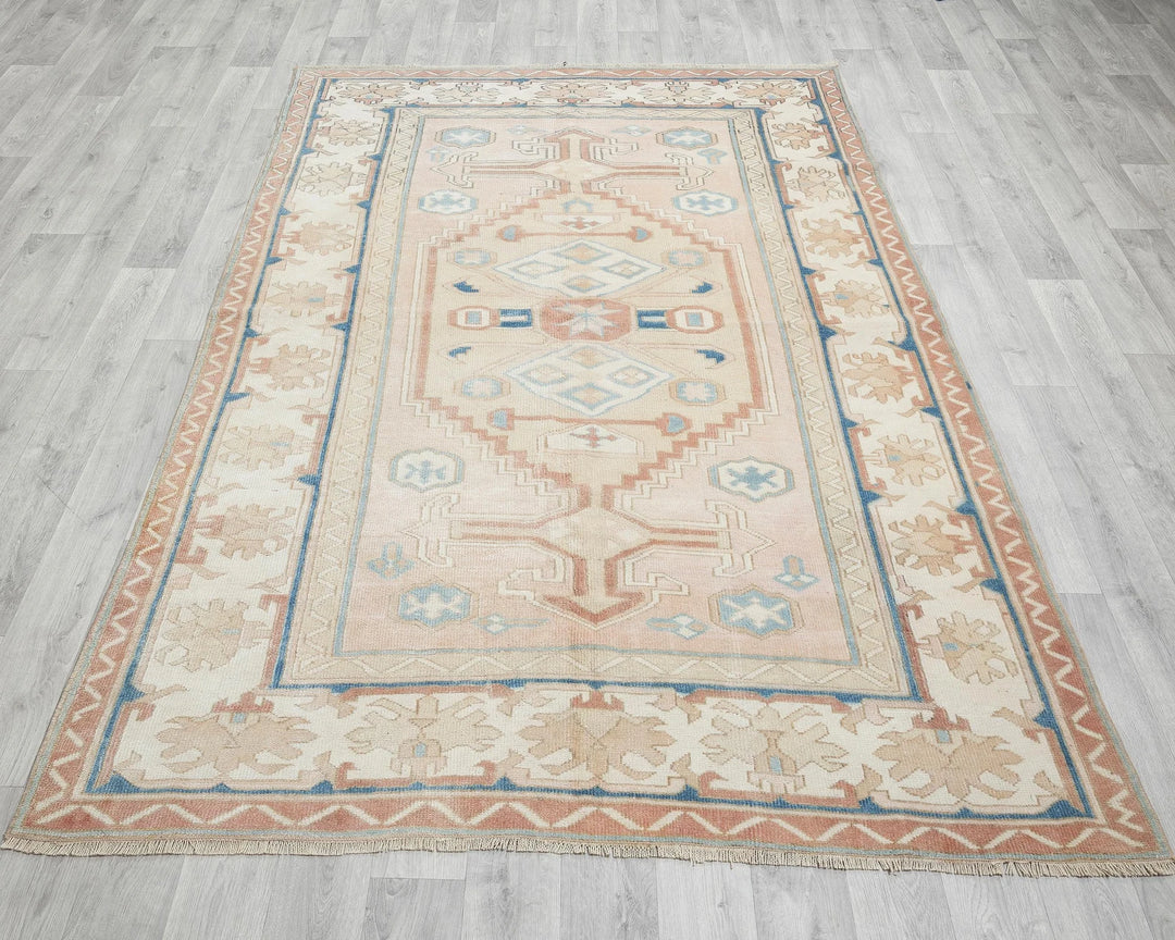 Multicolor Turkish Oushak Rug 5' 1" x 7' 9" Hand-Knotted pattern