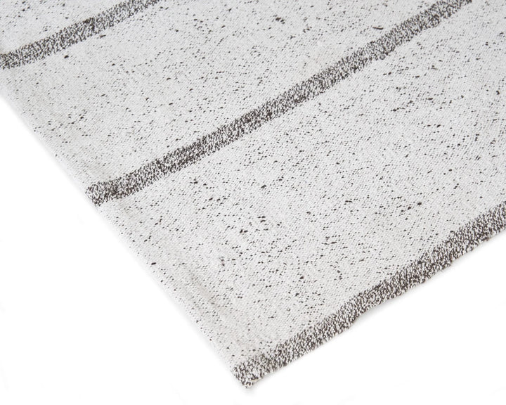 White Turkish Kilim Rug 3'6" x 9'6" Flat-Weave | No. VR47499