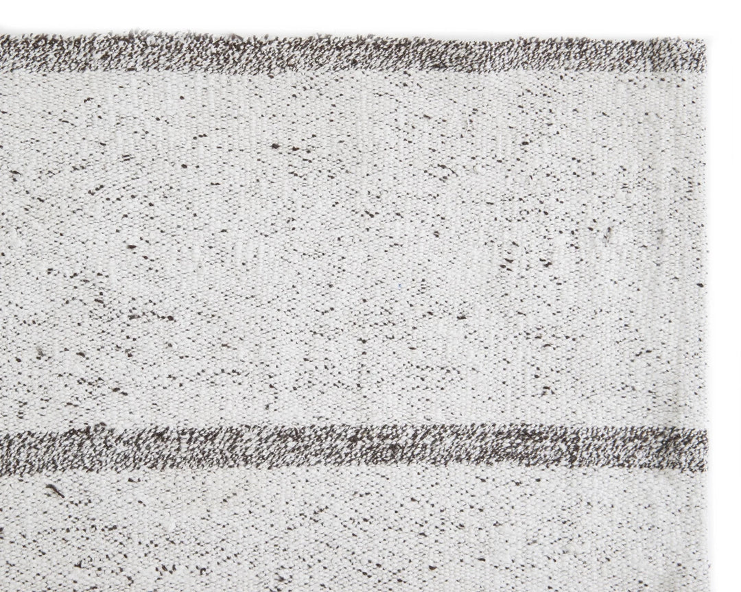 White Turkish Kilim Rug 3'6" x 9'6" Flat-Weave | No. VR47499