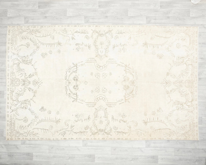 Beige Turkish Oushak Rug 6'1" x 10'1" Hand-Knotted | No. VR47625