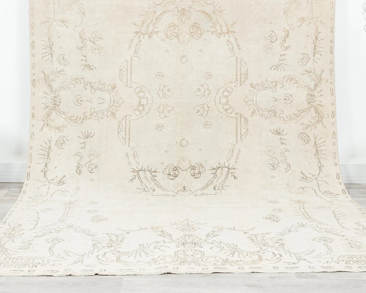 Beige Turkish Oushak Rug 6'1" x 10'1" Hand-Knotted | No. VR47625
