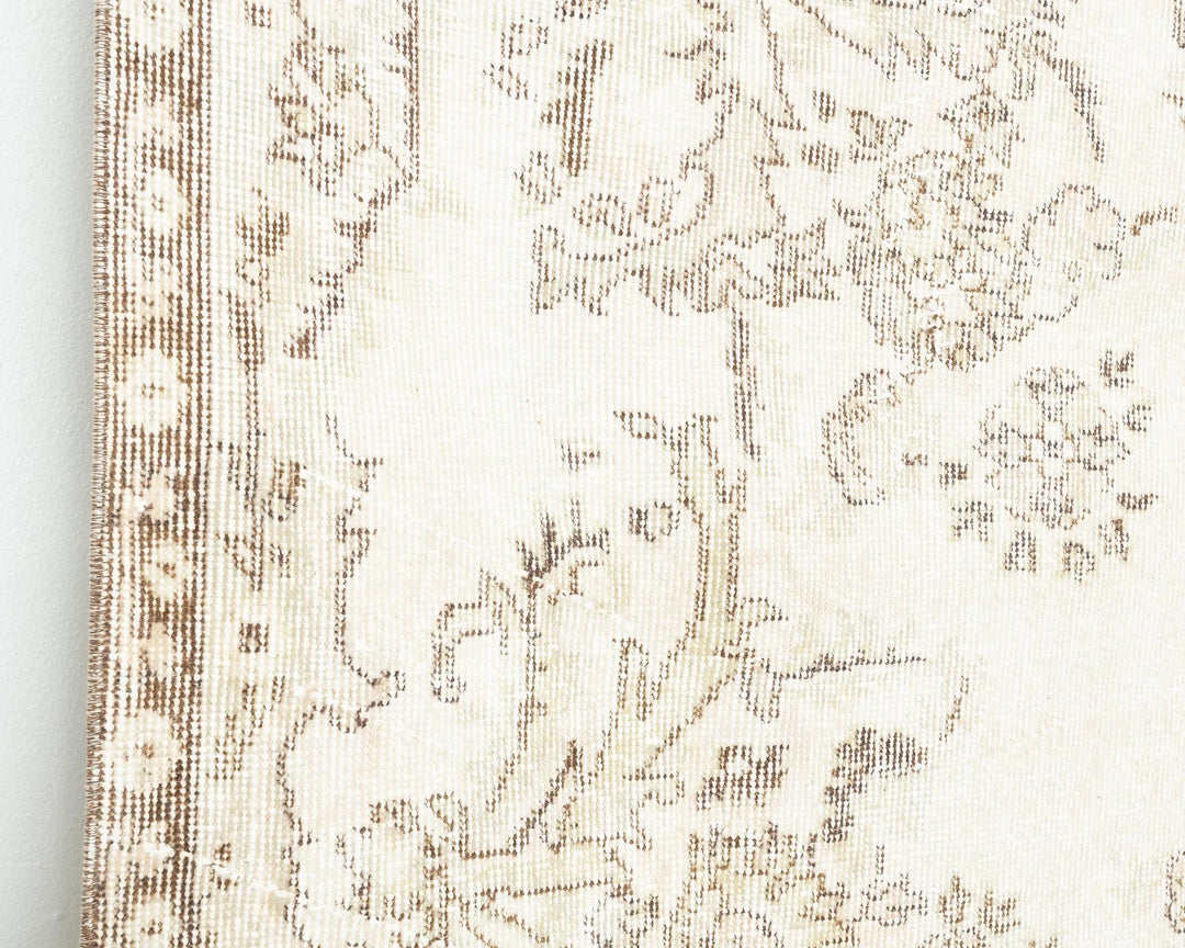 Beige Turkish Oushak Rug 5'5" x 9'2" Hand-Knotted | No. VR47740