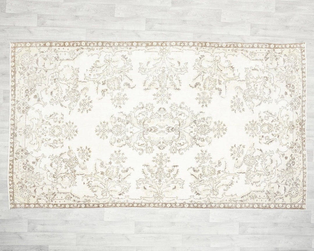 Beige Turkish Oushak Rug 5'5" x 9'2" Hand-Knotted | No. VR47740